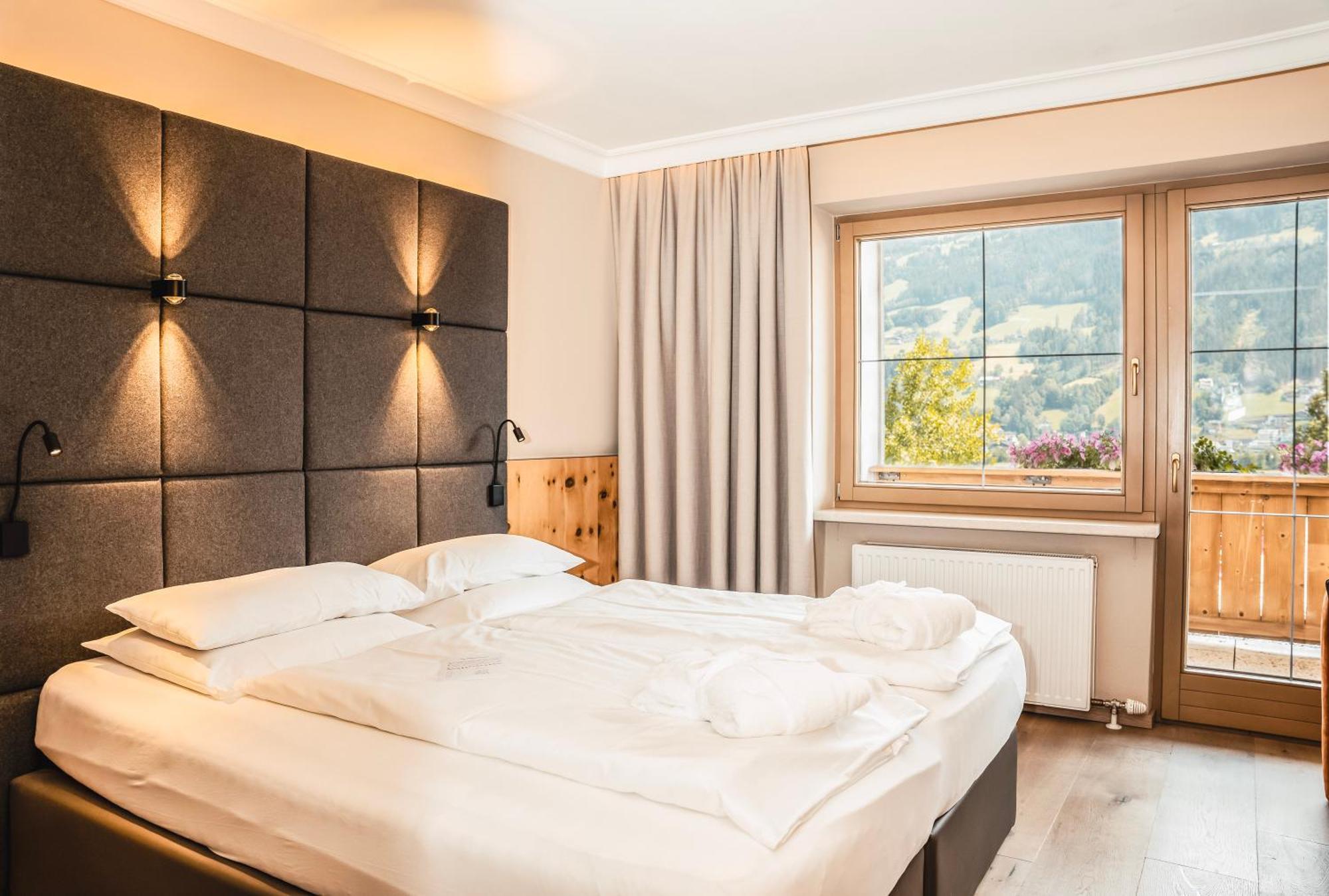 Hotel Held à Fügen Extérieur photo