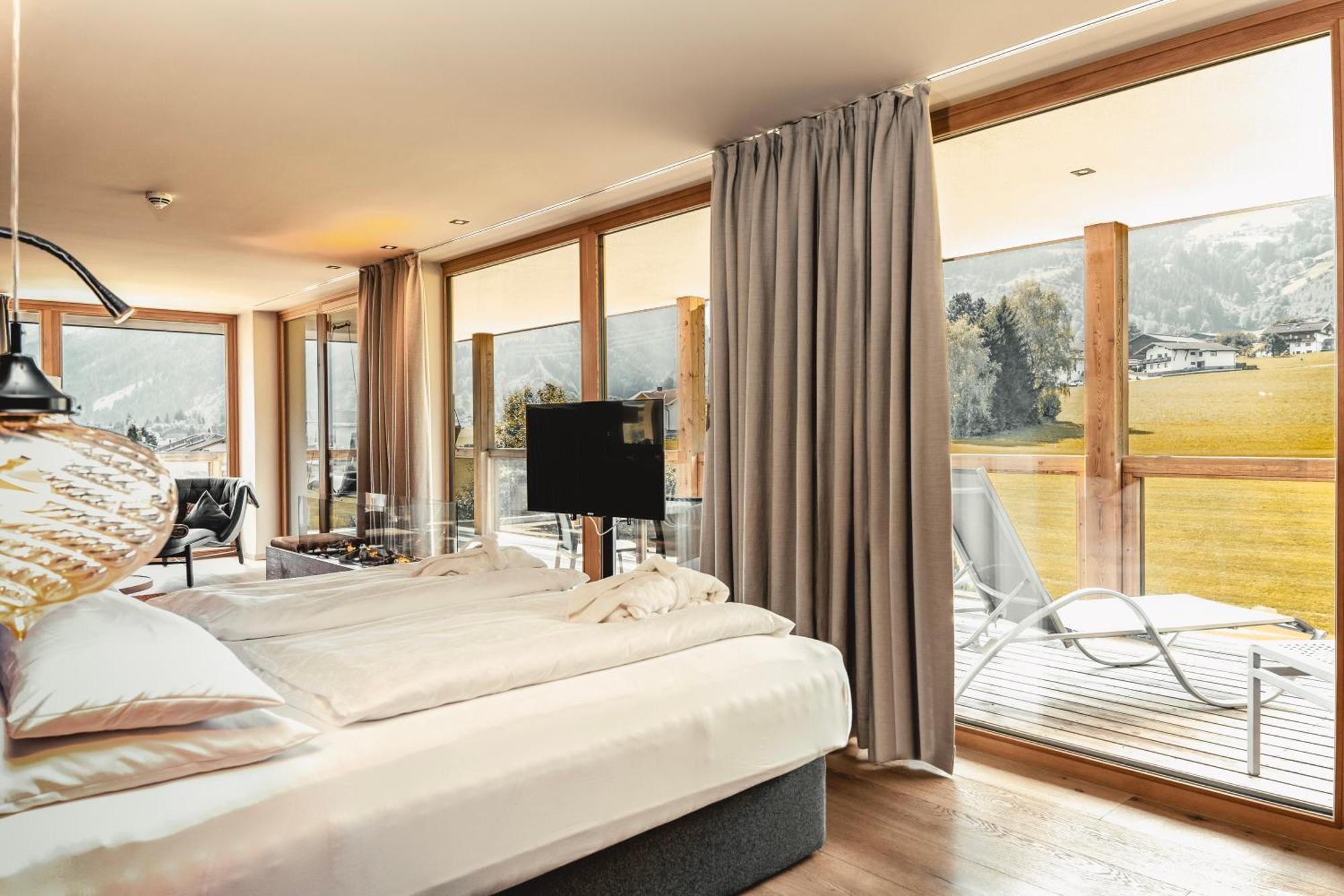 Hotel Held à Fügen Extérieur photo